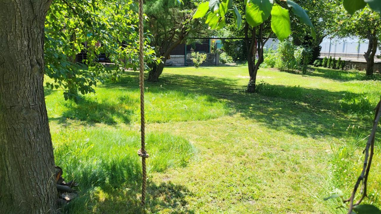 Old Summer House With Renovated Bathroom Prague Ngoại thất bức ảnh