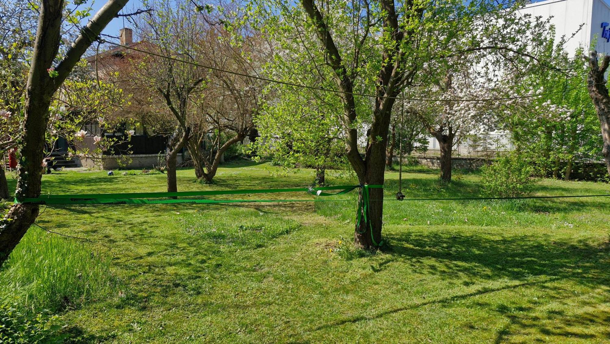 Old Summer House With Renovated Bathroom Prague Ngoại thất bức ảnh